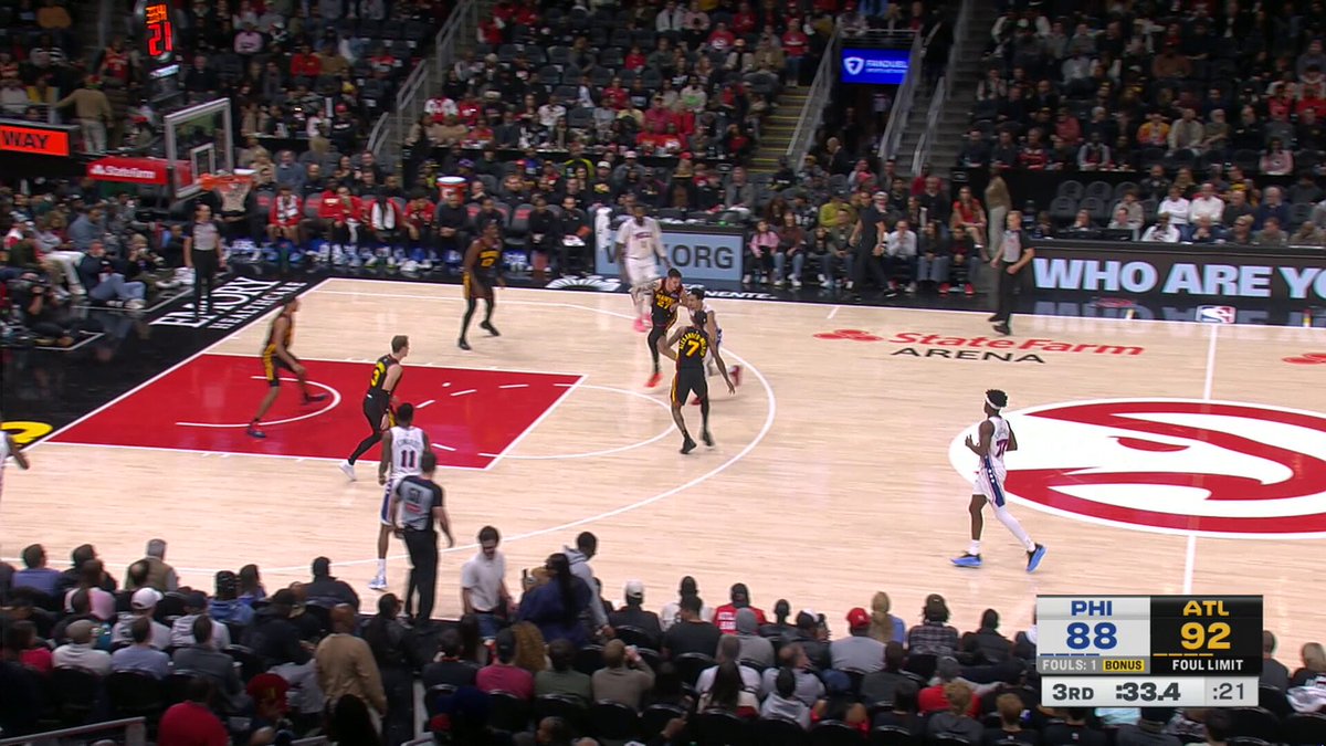 VJ Edgecombe closes out a 17-PT 3Q with the triple 👌

76ers & Hawks battling on NBA League Pass! 