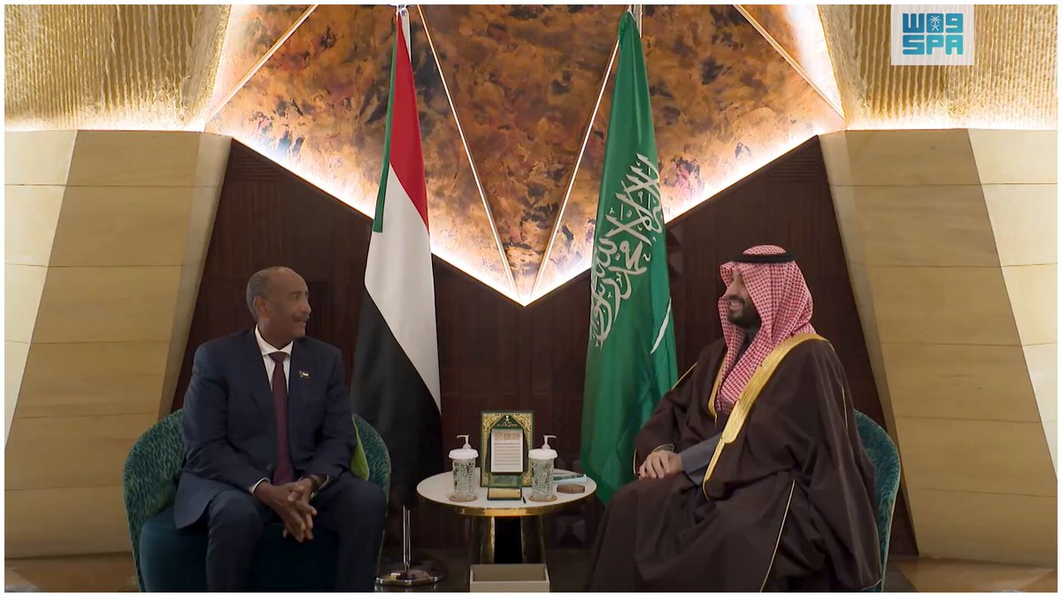 سمو ولي العهد يلتقي رئيس مجلس السيادة الانتقالي في جمهورية #السودان. 