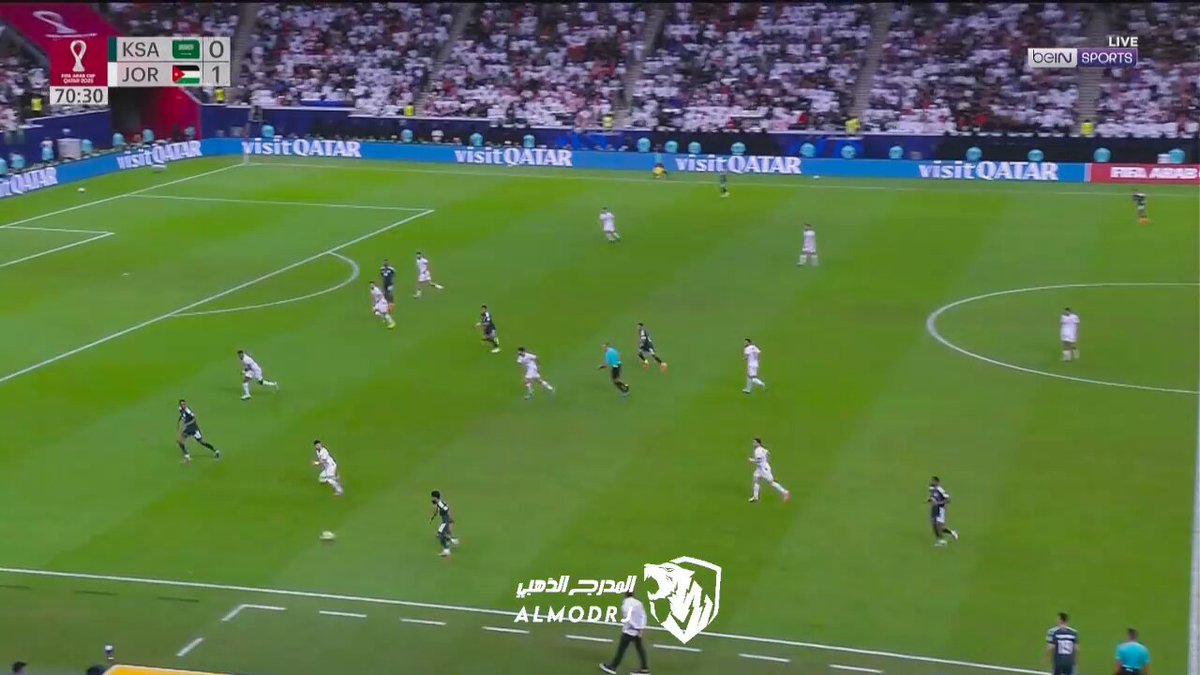 حارس الأردن يتصدى لهدف محقق من #البريكان 