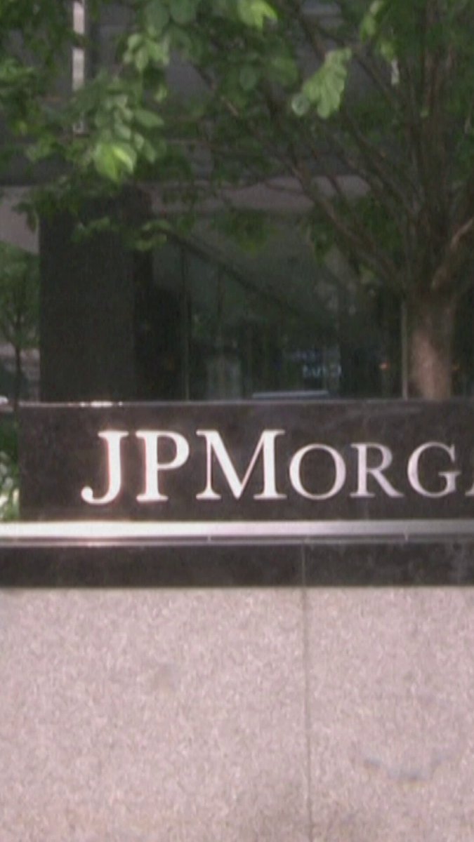 «جيه بي مورغان» يقرض الأثرياء مقابل سياراتهم الفاخرة 