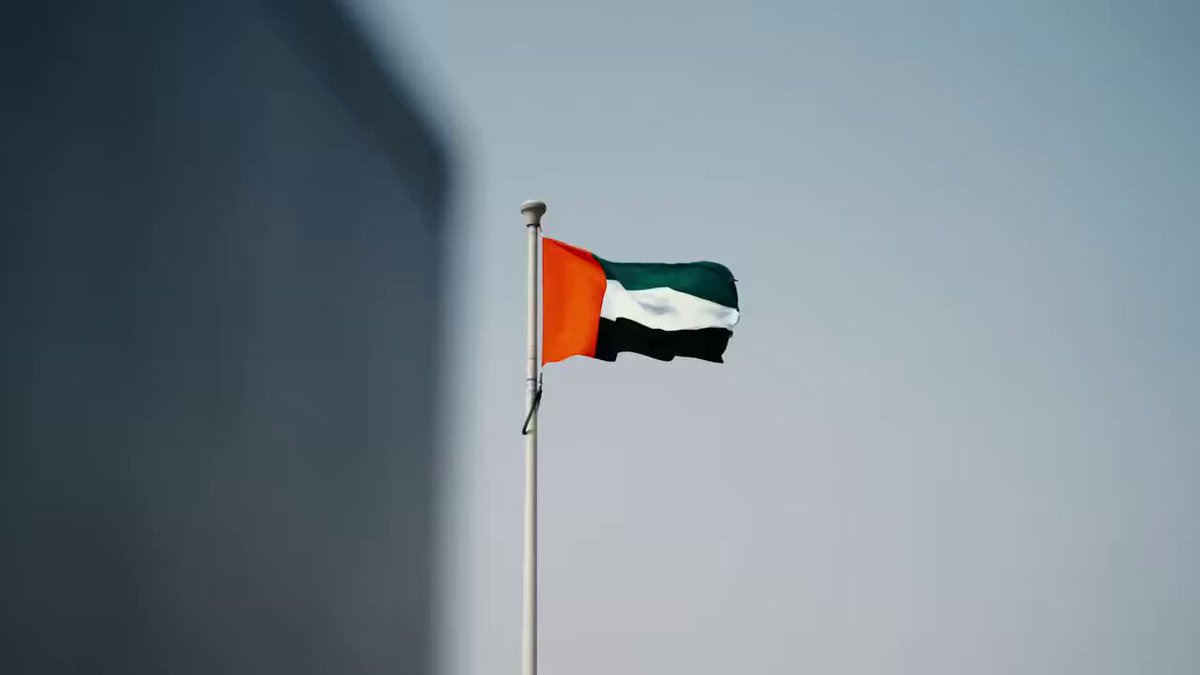 فيديو| سلطان بن أحمد القاسمي يشهد توقيع اتفاقيات شراكة بين مدينة الشارقة للإعلام و14 مؤسسة لدعم مشروع "استوديوهات شمس" #صحيفة_الخليج 