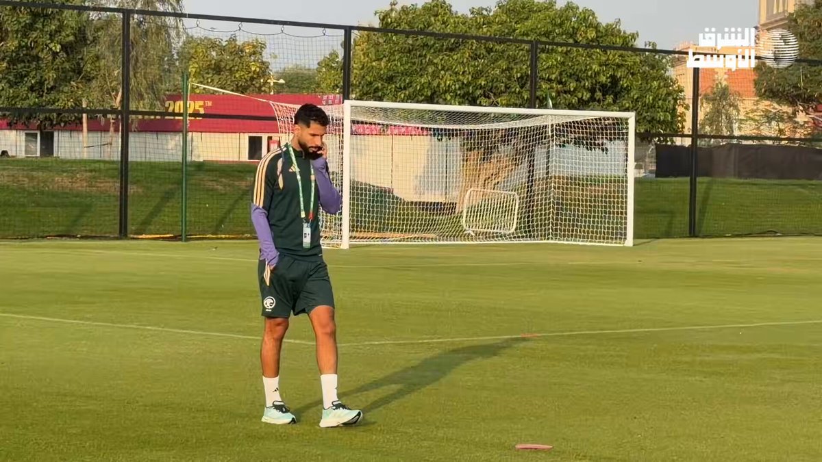 هكذا هي أجواء قدوم لاعبي المنتخب السعودي إلى مقر تدريب المنتخب استعدادا لمواجهة منتخب الإمارات في مباراة تحديد المركز الثالث. #كأس_العرب 