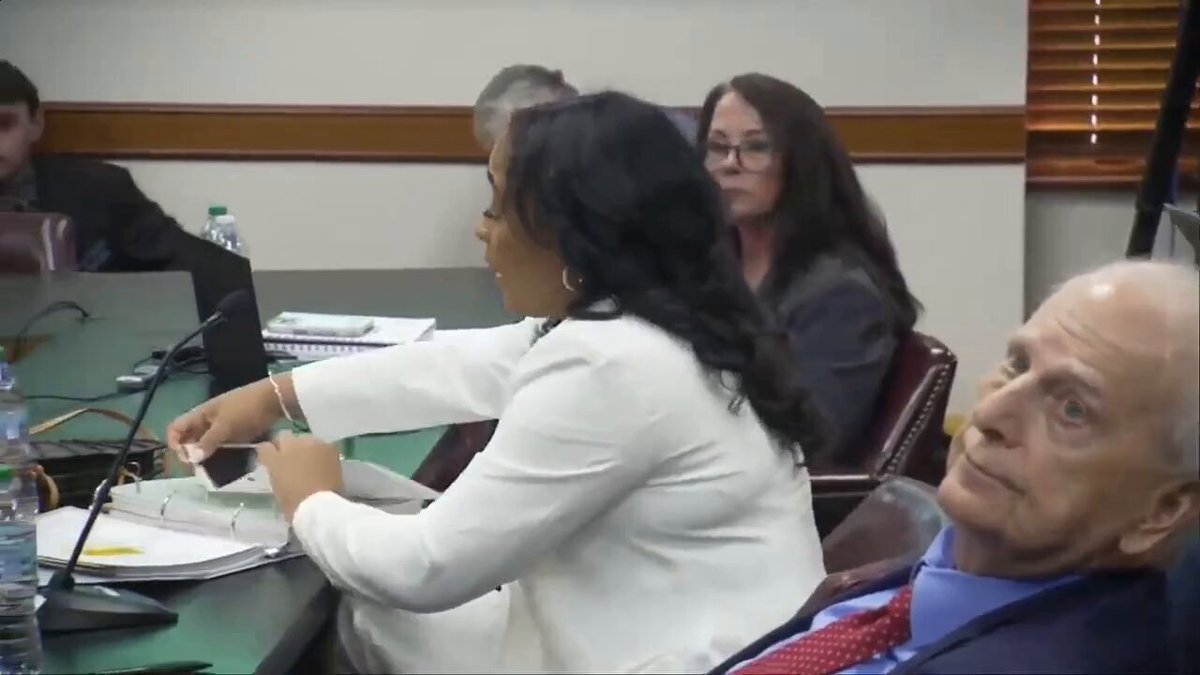 🚨 WATCH: Fani Willis just crashed out and pulled the race card when confronted with the document...