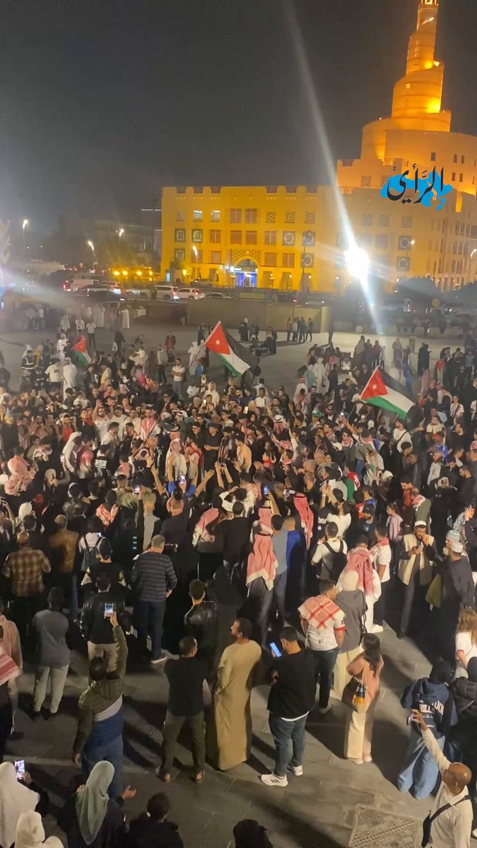 الجماهير الأردنية حاضرة قبل النهائي. #الأردن 