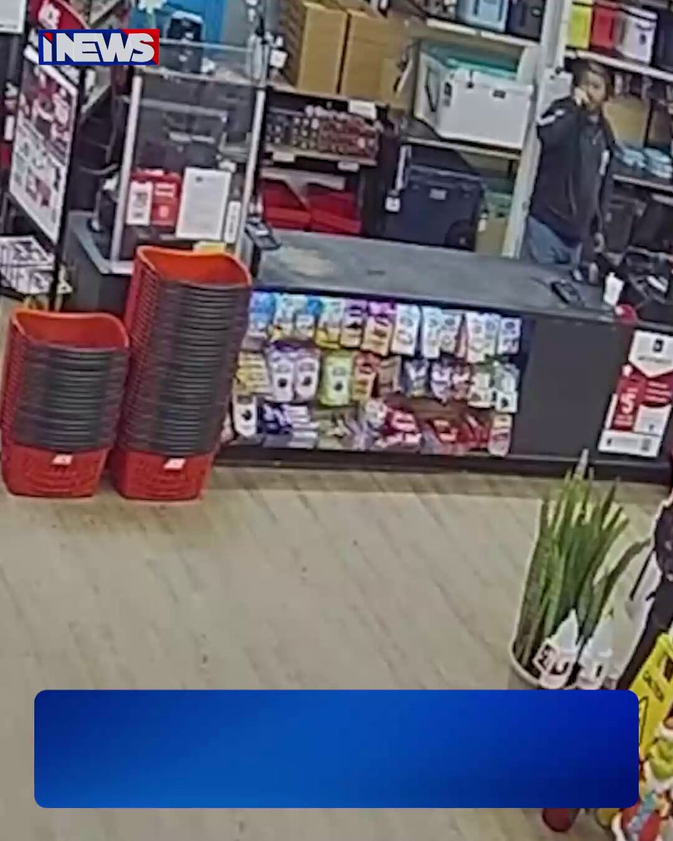 أمريكا.. سيارة "بي إم دبليو" تقتحم متجرًا وتتسبب بحريق في كاليفورنيا اي نيوز ع. خ 