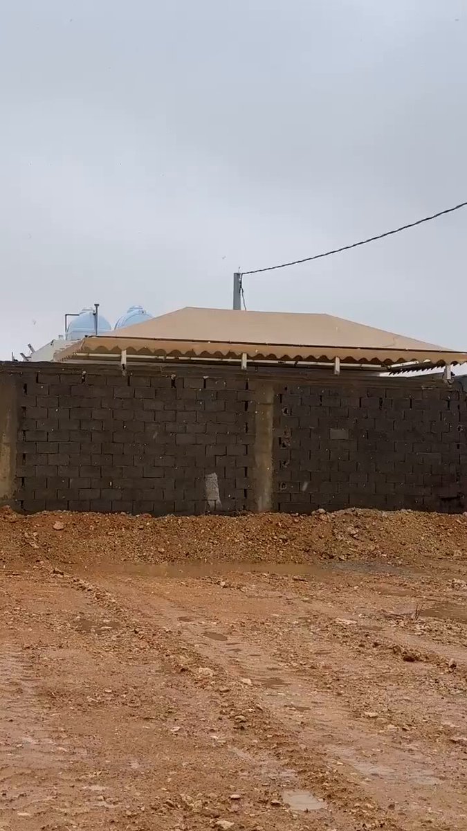 فيديو| في مشهد نادر.. تساقط ثلوج قطنية على شمال الرياضفي محافظة الغاط 