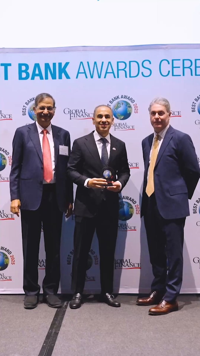 في عام 2025، واصلت مجموعة بنك بوبيان تحقيق إنجازات بارزة تُوّجت بسلسلة من الجوائز في الخدمات المصرفية الخاصة والشخصية والرقمية، وخدمة العملاء، والمسؤولية المجتمعية وغيرها من المجالات، إلى جانب حضور متقدم في التصنيفات العالمية.. إنجازات تعكس رؤية المجموعة ونهجها في تقديم قيمة مصرفية متكاملة ومستدامة.. شكرًا لمساهمينا، عملائنا وموظفينا معكم تستمر مسيرة النجاح. bankboubyan 