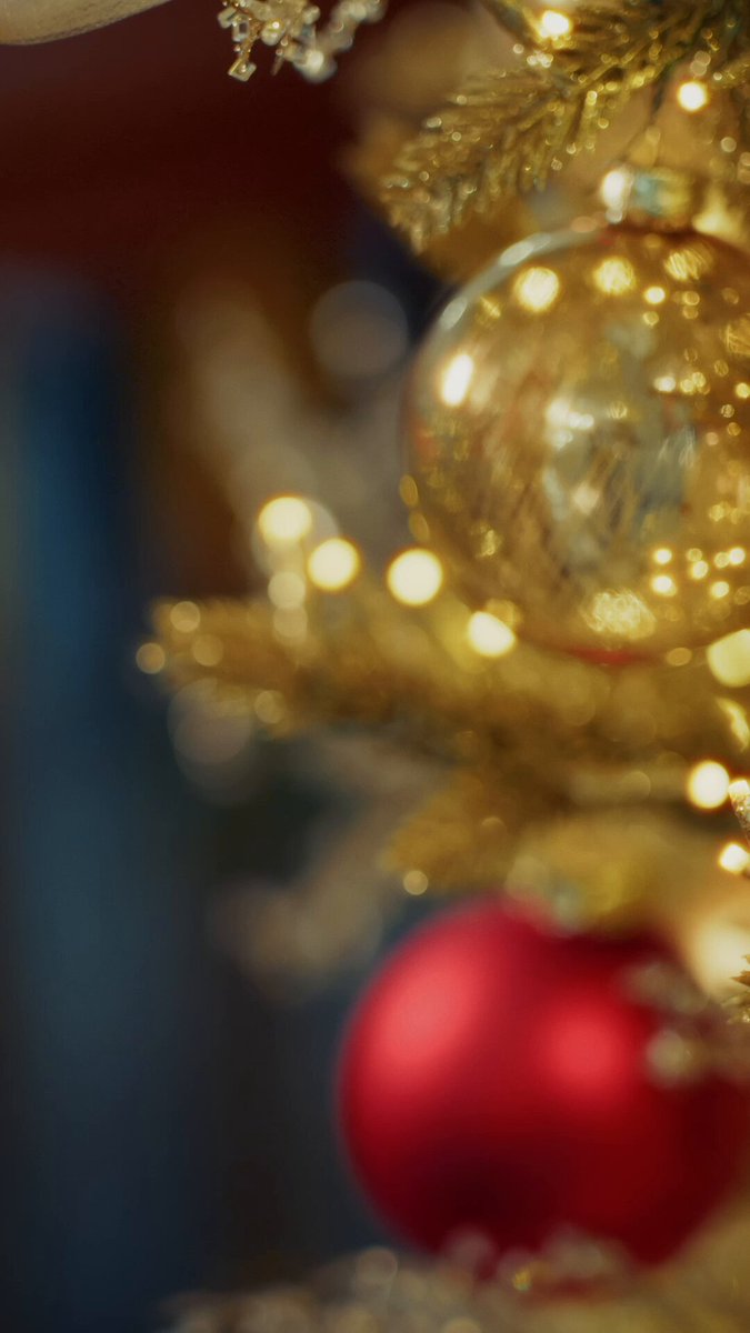 I wanna wish you a merry Christmas… from the bottom of my hearttt 🪇🎶

Featuring this year’s fav...