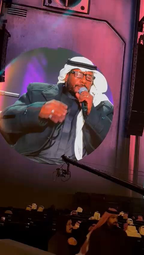 البلاد |  سعد جمعة يمتع الجمهور ويسترجع الذكريات بأغنية حكم علي زماني التي غنيت عام 1989. صحيفة البلاد | بنش مارك | | تسعينات مخاوي الليل | | | متابعة 