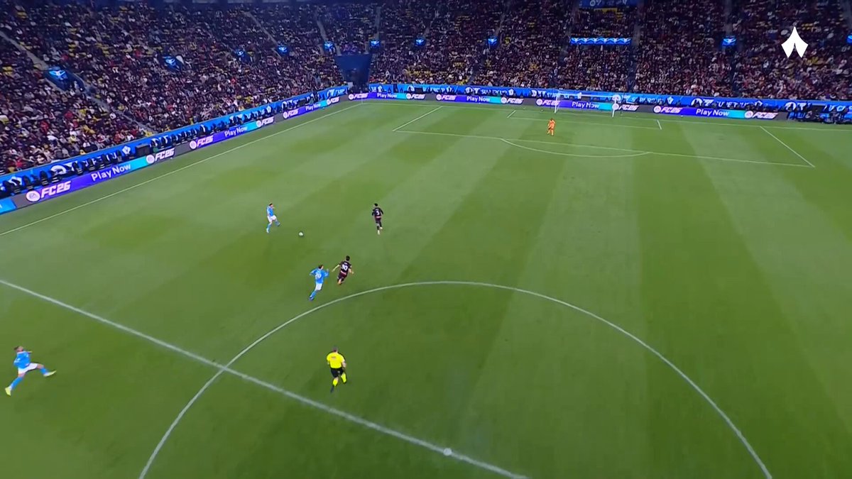 ويلاند كان على وشك مضاعفة تقدم نابولي، لكن تصدي ماينان الرائع حافظ على آمال ميلان في المباراة 