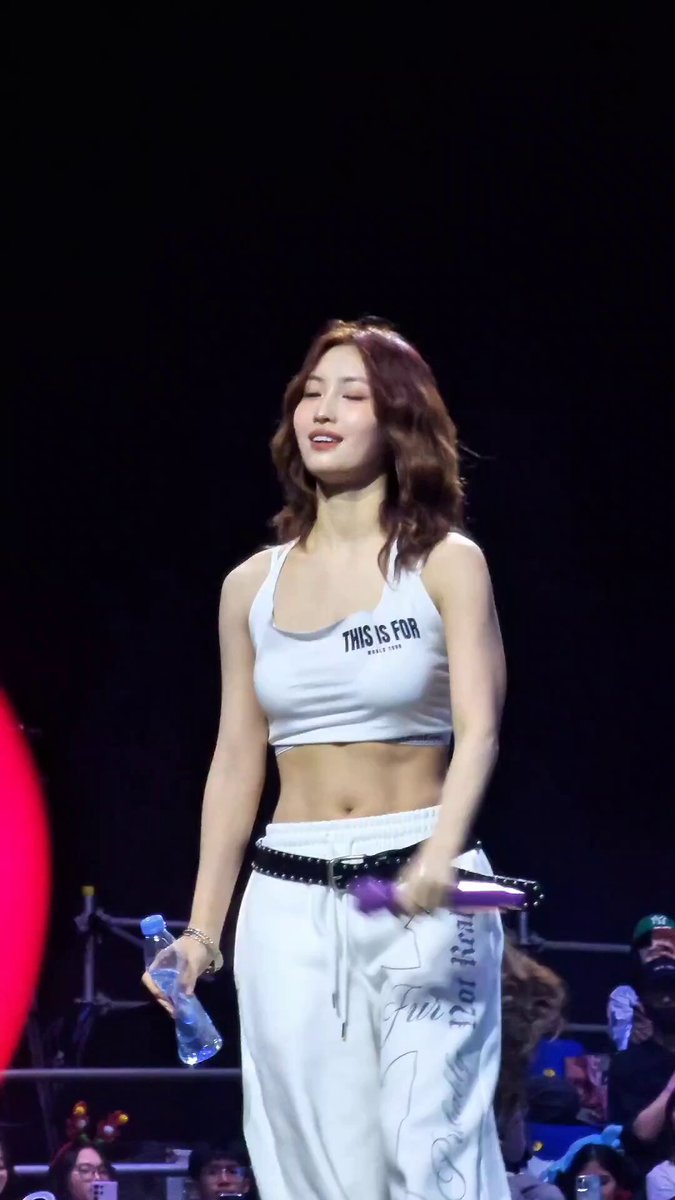 momoページ THIS MOMO WILL FOREVER BE ENGRAVED IN MY MIND