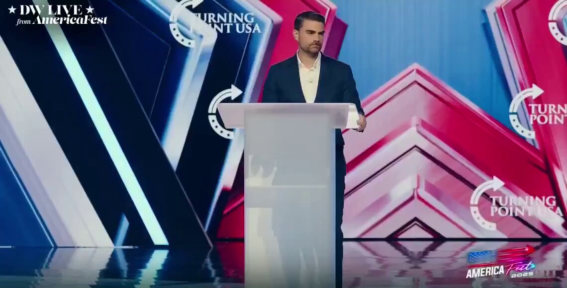 JUST IN: 🇺🇸 🇮🇱 

A young student asks Ben Shapiro about Israel’s 1967 deliberate attack on th...