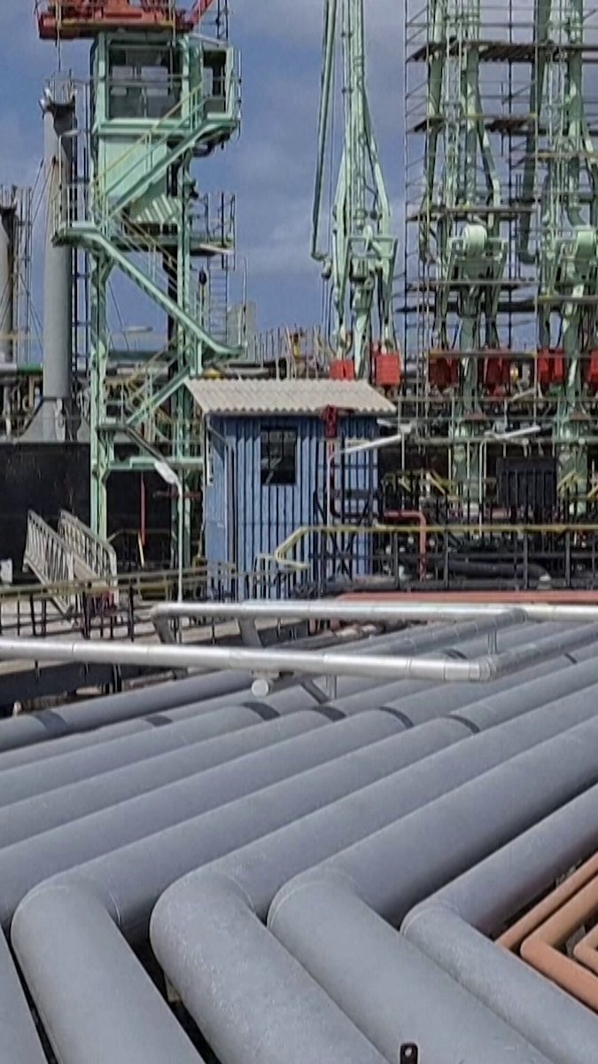 مع اشتداد الضغط الأميركي.. فنزويلا قد تبدأ بإغلاق #آبار_النفط 