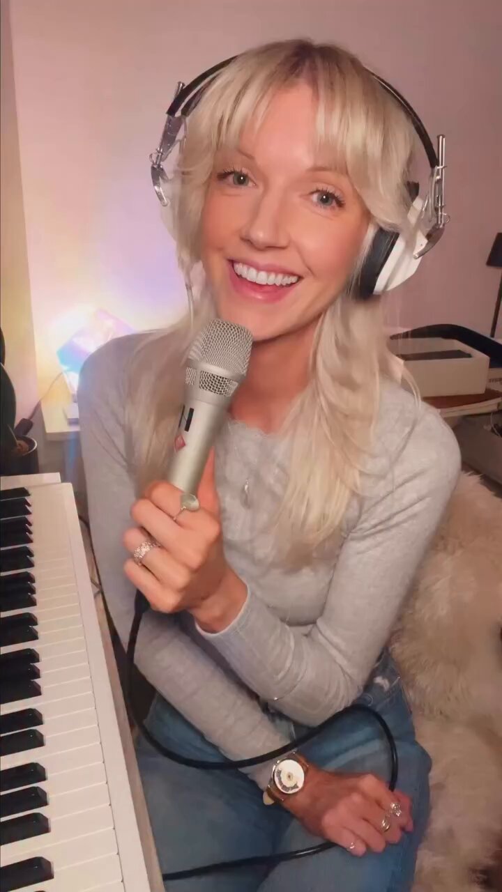 𝗧𝗶𝗺𝗲𝗹𝗲𝘀𝘀 𝗠𝘂𝘀𝗶𝗰 ✨🎵 (@Hoang_HQ) on X