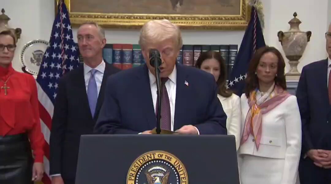 🚨BREAKING: Just hours before the Epstein files drop, Trump unveils the “Trump Gold Card” - a sch...