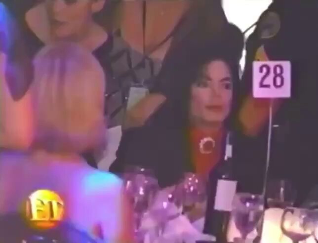 🚨 Misinformation alert:

A newly circulated photo shows Michael Jackson with Jeffrey Epstein dur...