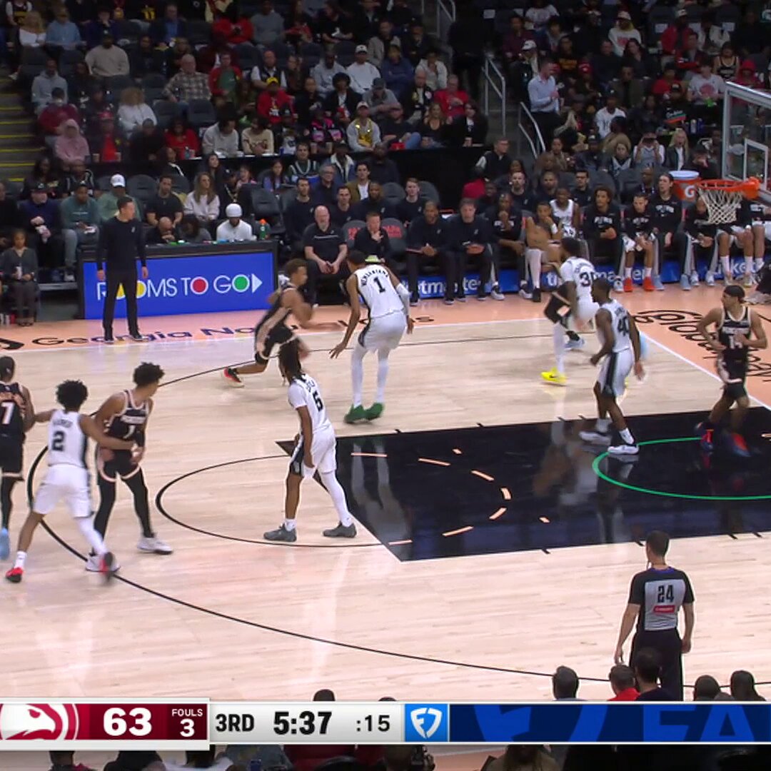WEMBY BLOCKED IT OFF THE SHOT CLOCK ?

Tap to watch:
