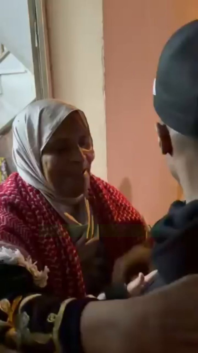 وصول اللاعب الدولي عبدالله نصيب إلى مسقط رأسه في العقبة #رؤيا_رياضة 