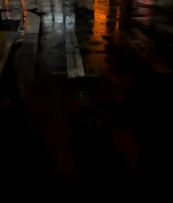 فيديو| الظلام يخيم على مدينة سان فرانسيسكو الأمريكية بعد انقطاع التيار الكهربائي نتيجة حريق في محطة فرعية للطاقة 