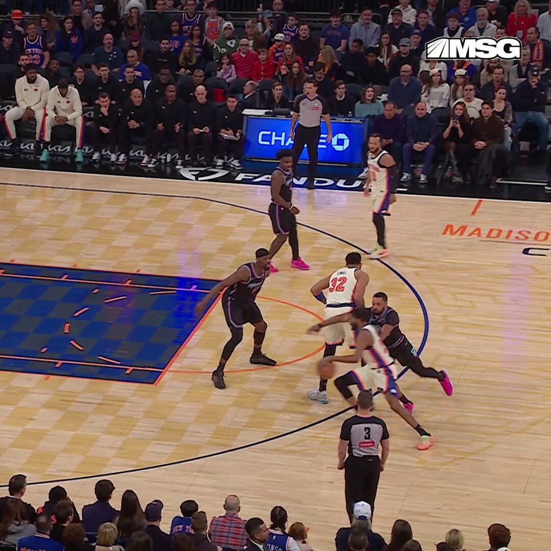 Jalen Brunson and Mikal Bridges leading the way so far at MSG! 

Brunson: 27 PTS | 3 AST | 5 3PM
Bridges: 18 PTS | 4 3PM

Combined for 45 of NYK's 66 first-half PTS