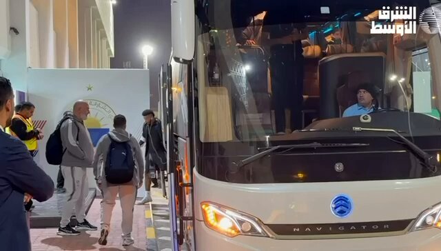 جانب من وصول فريق الهلال إلى استاد نادي #الشارقة 