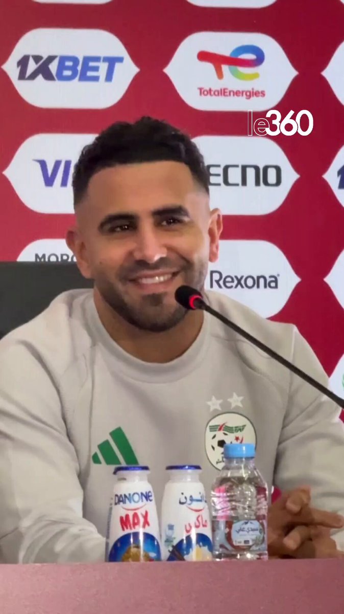 رياض محرز خلال المؤتمر الصحفي: استقبلنا المغاربة بحفاوة، نحن سعداء للغاية بوجودنا هنا في بلد مجاور، كون والدي جزائري ووالدتي مغربية يضيف على الأمر طابعاً مميزاً 