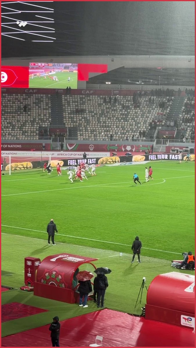 برأسية دقيقة، إلياس السخيري يهدي تونس أول الأهداف أمام أوغندا 