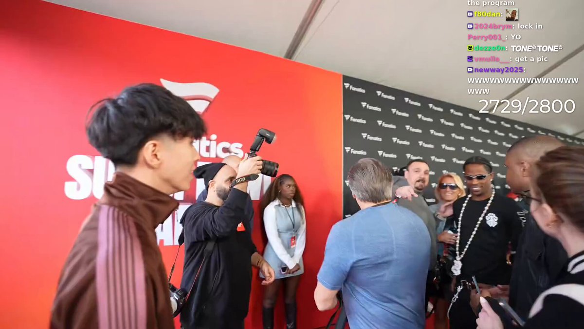 PQP 

OLHA A FELICIDADE DO TRAVIS SCOTT CONHECENDO O TOTA KKKKKKKKKKKKKKKKKKKKKKKKKKKKKKKKKKKKKKK...