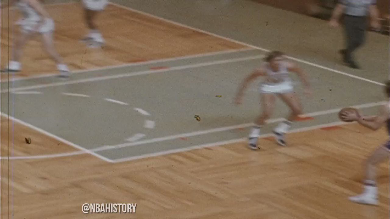Happy birthday in heaven Dave DeBusschere. New York Knicks.  Two-time champion. Get the papers, get the papers. 

