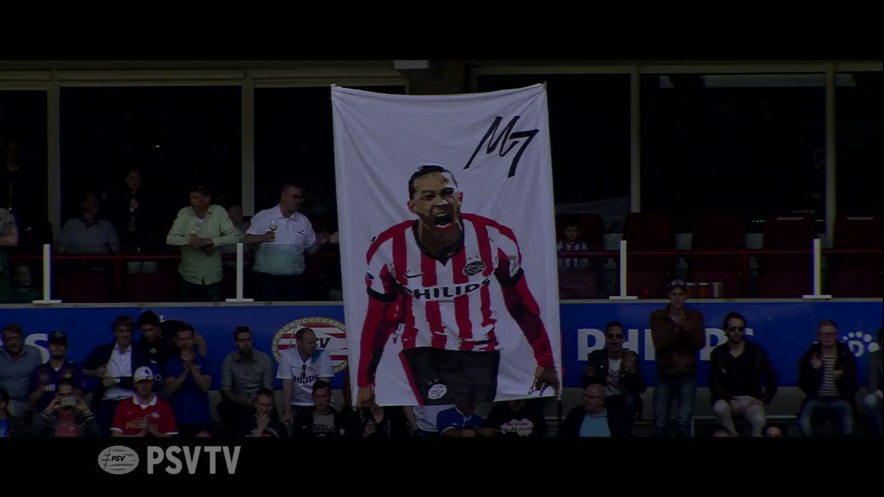 VIDEO: Memphis Depay viert verjaardag, komt met passende ode  Happy birthday Memphis! 