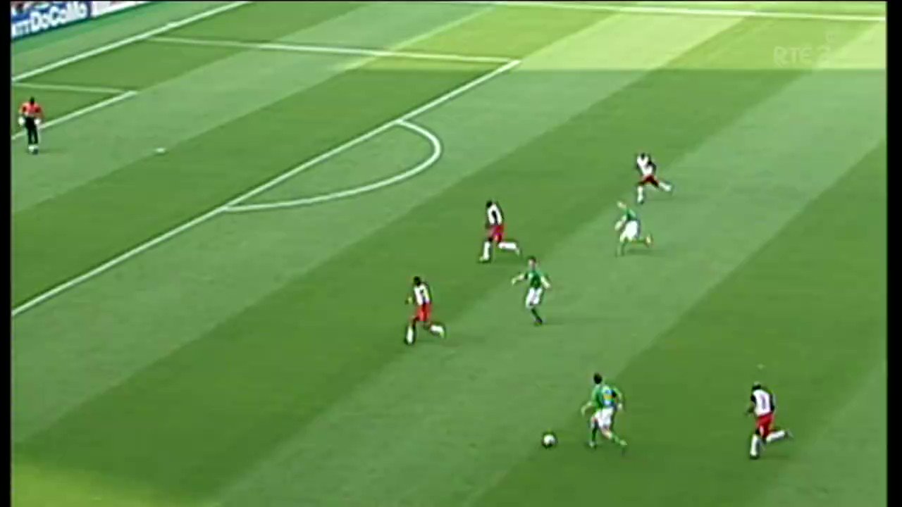 Happy birthday, Matt Holland! What a strike! 