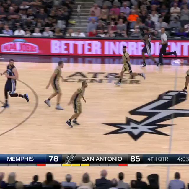 Check out how the @Spurs & @Warriors turn defense to offense.. in the blink of an eye! #NBABreakdown
WCF Game 1: 3:30pm/et #NBAonABC