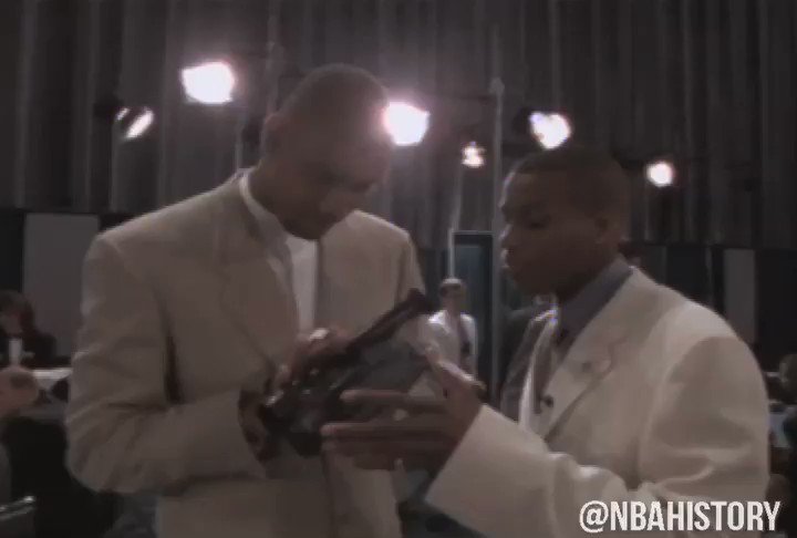 No. 1 overall pick Tim Duncan with the old school selfie at the 1997 NBA Draft. #NBAVault
#20HoopClass Enshrinement: Saturday, May 15
https://t.co/GlF5gIXj4C