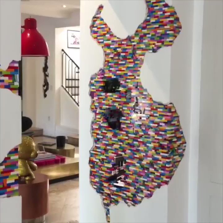 Analog x Digital 💽 on Twitter: "Yes, and Jake Paul both have LEGO art installations in their home's because BOTH were by the same artist, Dante Dentoni. It IS