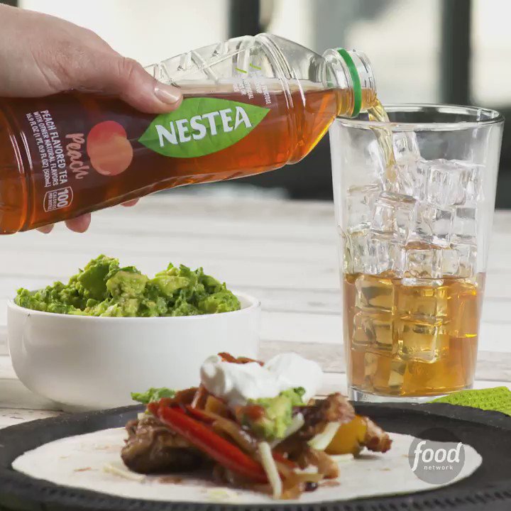 Relive your sizzling summer anytime with a Sheet Pan Fajita recipe from @FoodNetwork that pairs perfectly with a bottle of the #NewNESTEA! https://t.co/U4SONfmu5Z