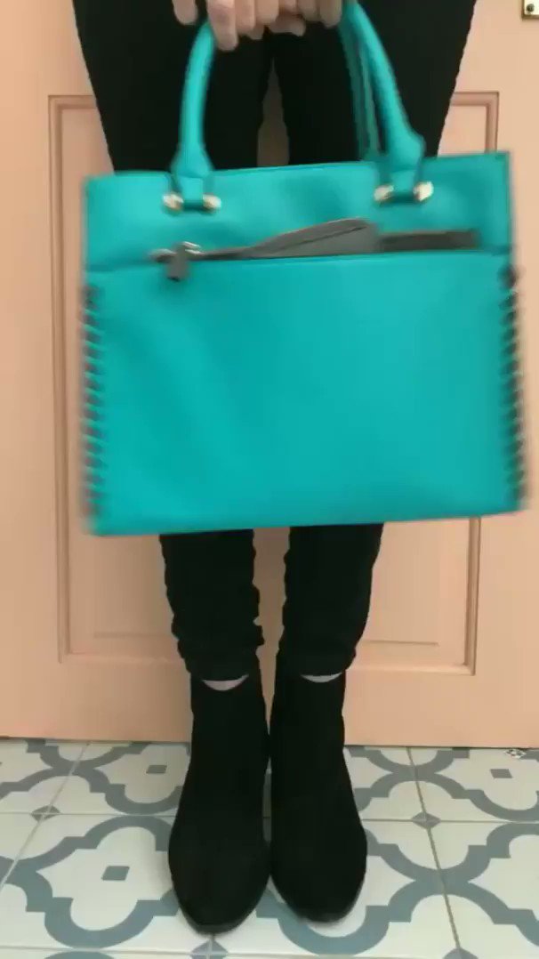 Avon Cosmetics (@Avon_UK) on Twitter photo 2018-12-14 01:42:58 Swinging into Autumn π with our timeless teal handbag and ankle boots made for more than walking! avon4.me/2yuIXfN #AutumnEquinox Swinging into Autumn π with our timeless teal handbag and ankle boots made for more than walking! avon4.me/2yuIXfN #AutumnEquinox