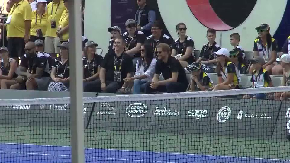Prince Harry + Meghan Markle looked like they had a blast today at the #InvictusGames https://t.co/Ry3qPINYnR