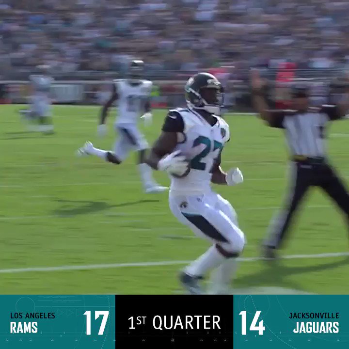 Both offenses are off to a fast start.  #LARvsJAX https://t.co/uVufwVEIxH