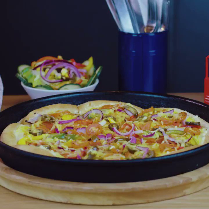 Pizza Hut Is Now Making Vegan Pies