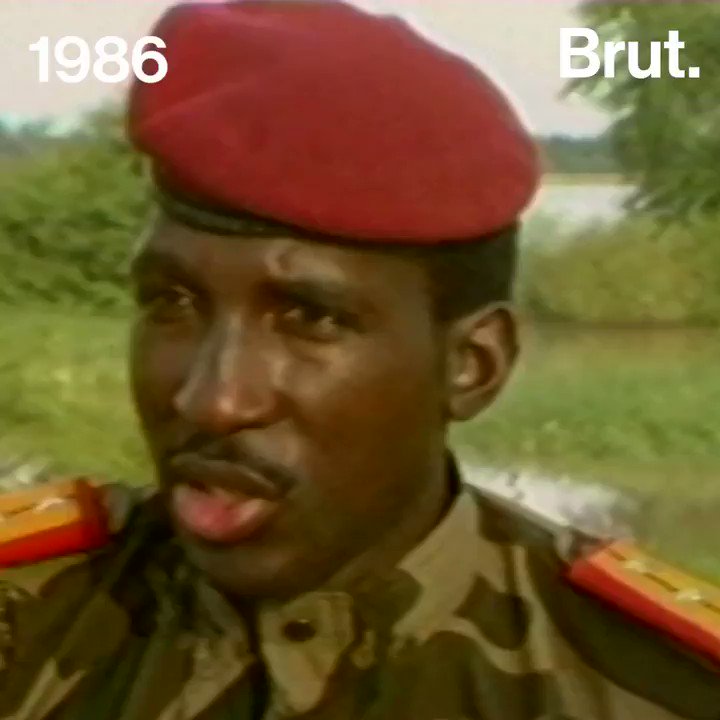 Icône anticolonialiste, il est parfois surnommé le "Che Guevara africain". Son assassinat dans des conditions mystérieuses pourrait être élucidé grace à des archives transmises par la France. C’est Thomas Sankara.