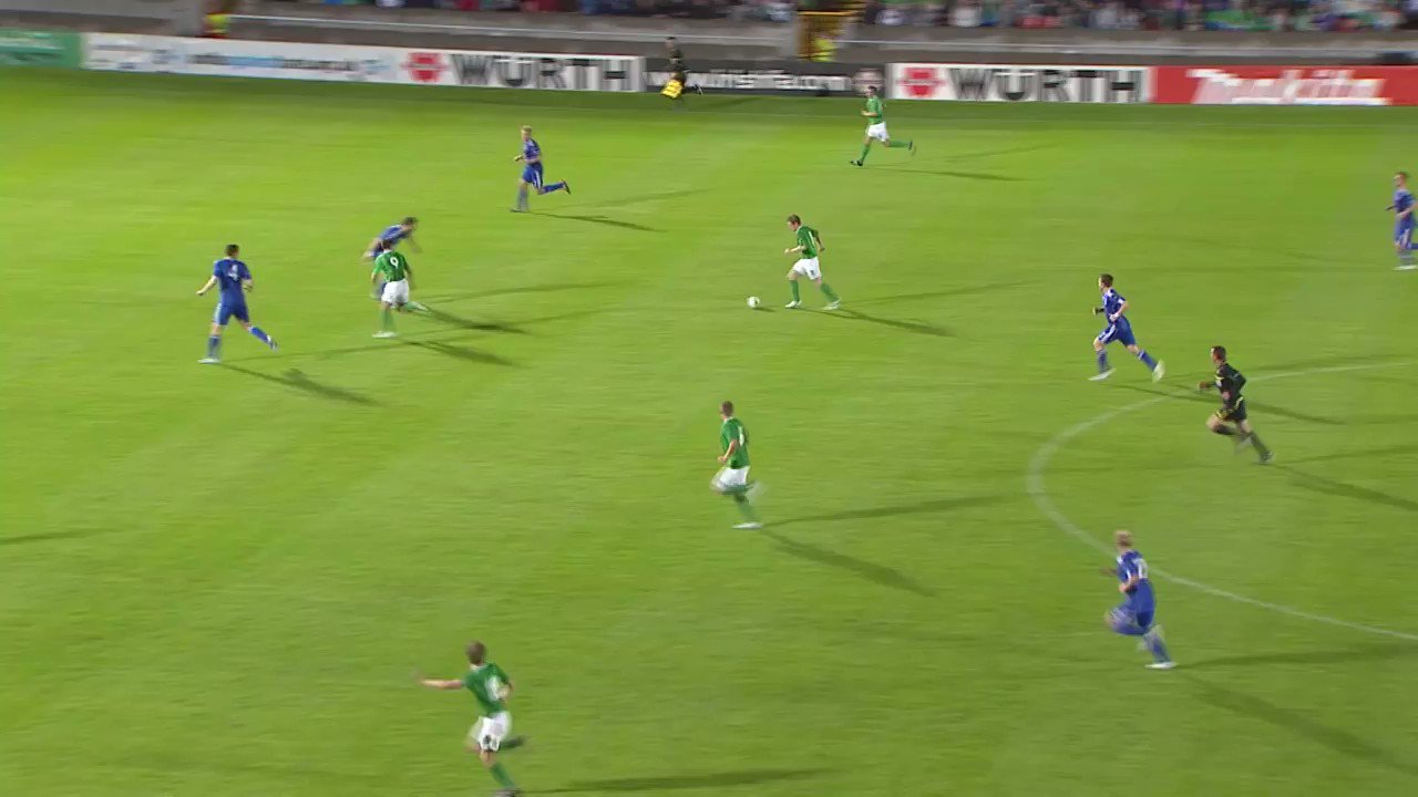  Happy Birthday Paddy McCourt! Here\s a glimpse of why he\s called the Derry Pele...     