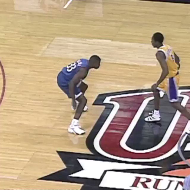 Kobe Bryant mixtape wearing jersey No. 8. 💜💛
#20HoopClass Enshrinement: Saturday, May 15
https://t.co/kQYSOWnPik