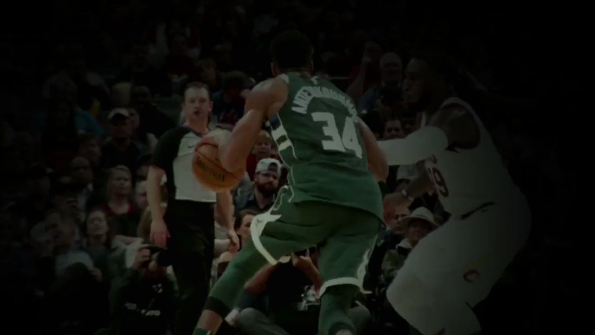 Send @Giannis_An34 back to All-Star as The Captain!!
1 RT = 1 #NBAVote for Giannis Antetokounmpo