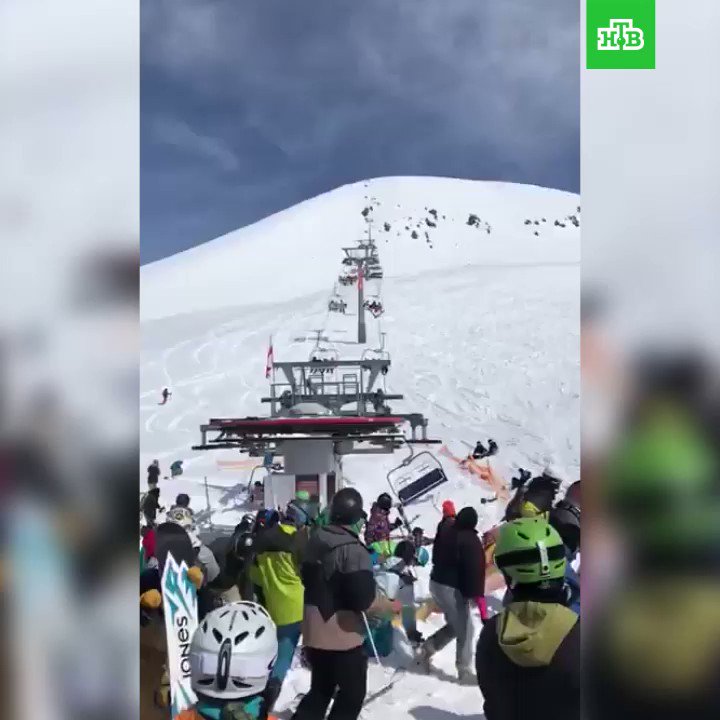 Авария в Гудаури на канатной дороге