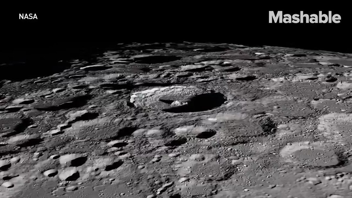 Большой кратер луны. Поверхность Луны кратеры. Лунный кратер Анаксимен. Снимки поверхности Луны. Снимки Луны высокого.