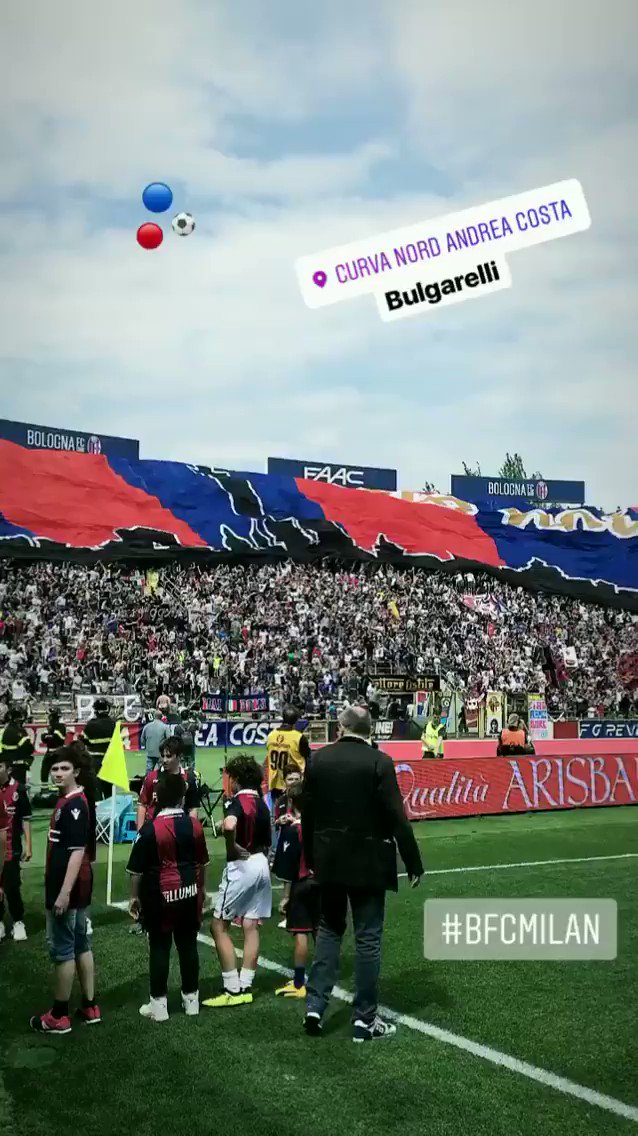 Some effort to unravel that flag but it all becomes easier when it's for Bologna!
Super support! ๐โค๐
#BFCMilan 0-0 #WeAreOne