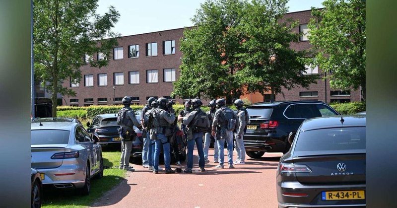 Aanhouding na valse wapenmelding bij school