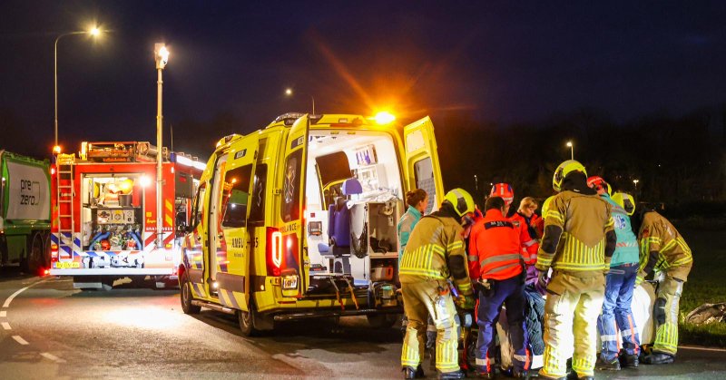 Twee jongeren uit Urk overleden bij ernstig ongeval in Rutten, drie zwaargewonden