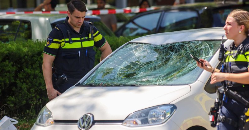 Dodelijke aanrijding in Amsterdam-Noord: man (77) overleden, vrouw (22) aangehouden