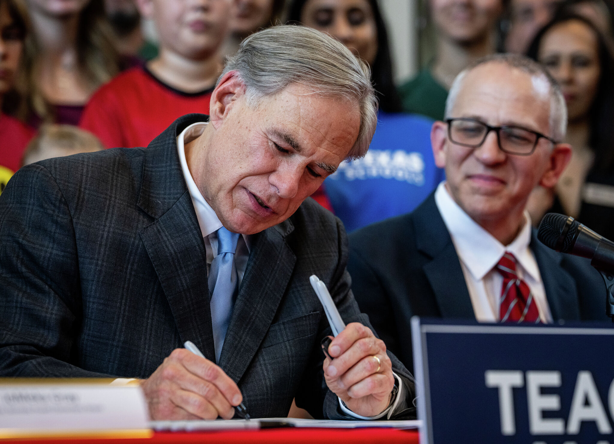 UTHealthHouNews's tweet card. Ibogaine, an illegal psychedelic drug, is at the center of a bill Gov. Greg Abbott signed into law Wednesday. The drug has been proposed as a treatment for neurological conditions.